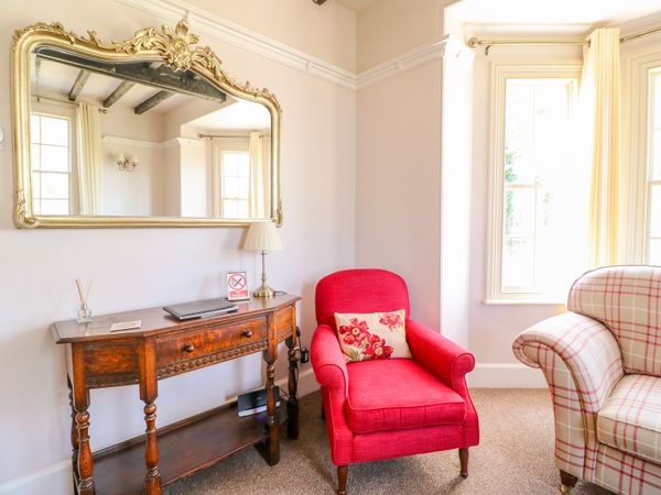 South Lodge Longford Hall Farm Holiday Cottages Ashbourne