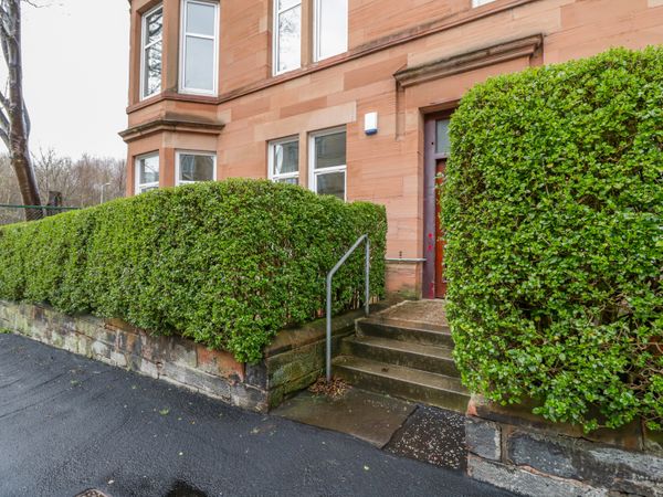 West End Apartment Glasgow Self Catering Holiday Cottage