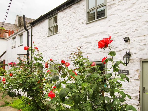 2 Gwydir Cottages Llanrwst Self Catering Holiday Cottage