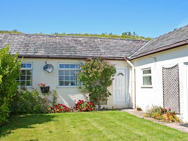 Mermaid Cottage Brynsiencyn Mermaid Inn Ph Self Catering