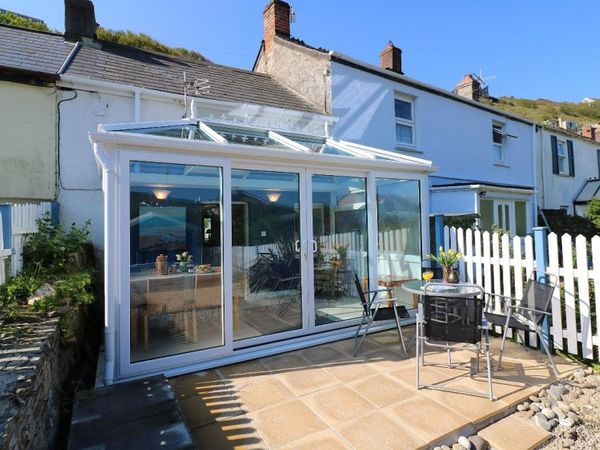 Pebble Cottage Portreath Self Catering Holiday Cottage