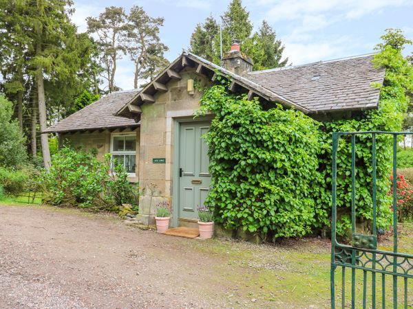 Gate Lodge West Calder Harburn Self Catering Holiday Cottage