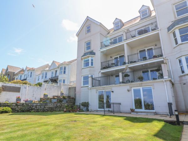 Meridian Carbis Bay Carrack Gladden Cornwall Self Catering