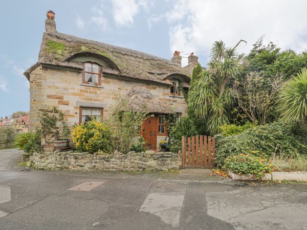 Sunnybank Thatch Runswick Bay Whitby North York Moors And