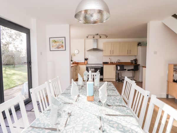 5 Kings Avenue Sandwich Sandwich Bay Estate East Anglia