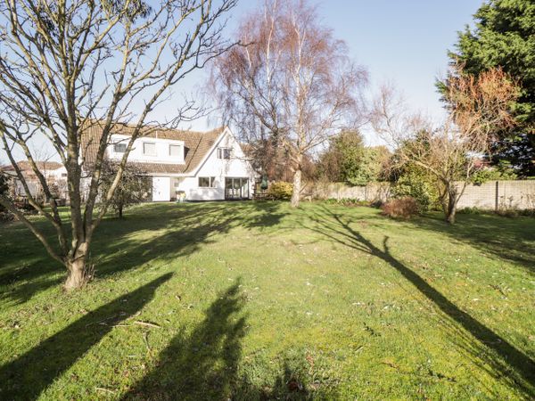 5 Kings Avenue Sandwich Sandwich Bay Estate East Anglia