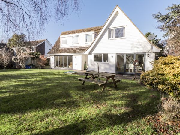 5 Kings Avenue Sandwich Sandwich Bay Estate East Anglia