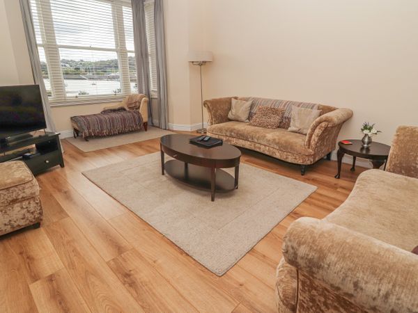 3 Deganwy Castle Apartments Deganwy Self Catering Holiday Cottage