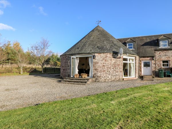 The Roundhouse Blackford Mains Of Panholes Self Catering