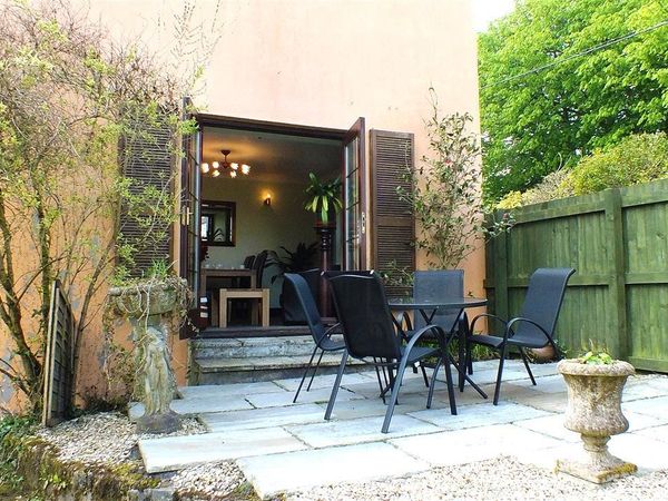 Garden Cottage Narberth Holy Well Self Catering Holiday Cottage