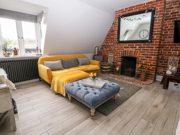 Places to Stay in Sussex: The Loft, Midhurst | sykescottages.co.uk