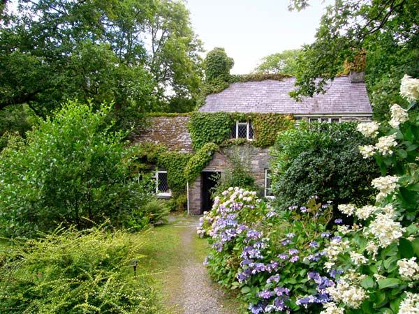 Royal Oak Farmhouse Betws Y Coed Self Catering Holiday Cottage