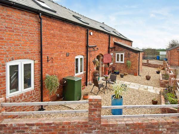 The Barn Chirk Pen Y Bryn Self Catering Holiday Cottage