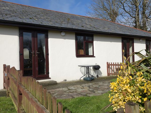 Honeysuckle Cottage Bude Poughill Cornwall Self Catering