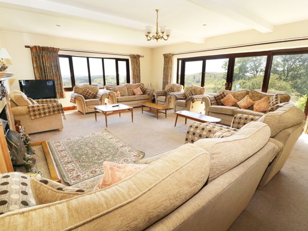 Ghyll Bank House Staveley The Lake District And Cumbria Self