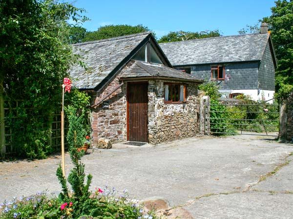 Willow Cottage Whitstone Cornwall Self Catering Holiday Cottage