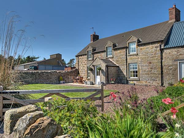 Holiday Cottages in Northumberland: The Old Farmhouse, Lowick | sykescottages.co.uk