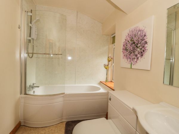 No 1 Railway Cottages Betws Y Coed Self Catering Holiday Cottage