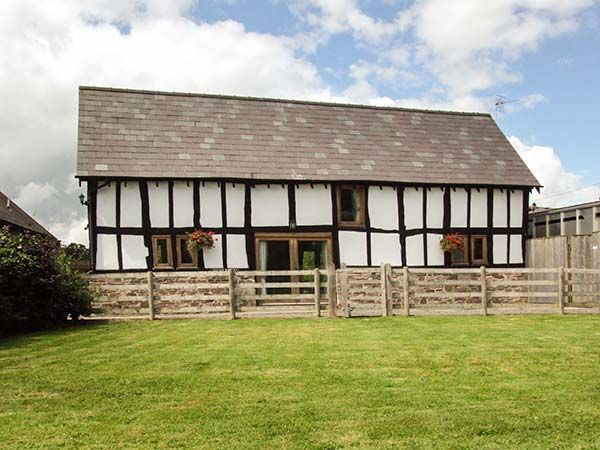 The Hop Kiln Luntley Bearwood Self Catering Holiday Cottage