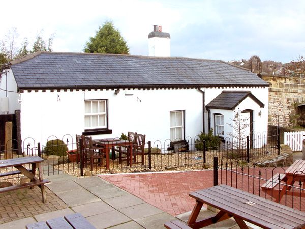 Scotch Hall Cottage Llangollen Pont Cysyllte Self Catering