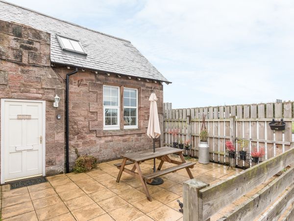 Bede Apartment Beal Northumbria Self Catering Holiday Cottage