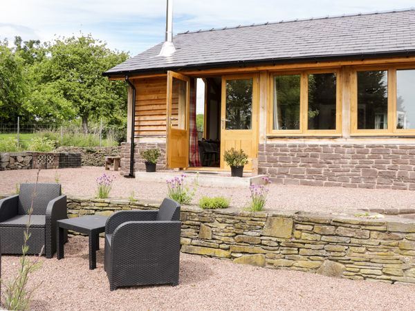 Stone Cottage Shobdon Ledicot Self Catering Holiday Cottage