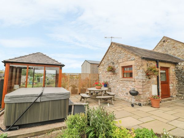 The Cow Shed Alport Peak District Self Catering Holiday Cottage