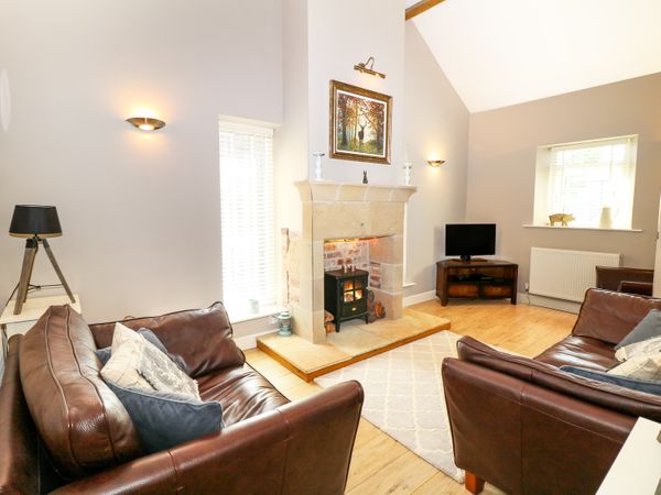 Unicorn Cottage Over Haddon Peak District Self Catering