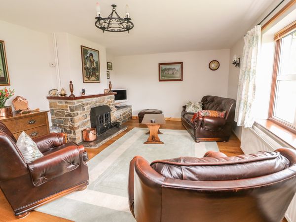 Holly Farm Cottage Howey Crossway Self Catering Holiday Cottage