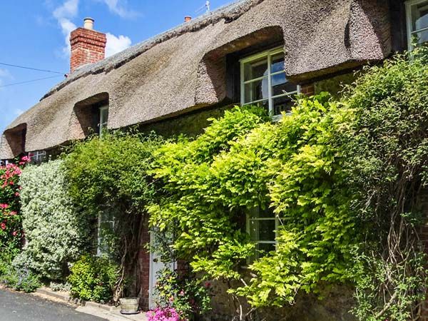 Little Thatch Cerne Abbas Dorset And Somerset Self Catering