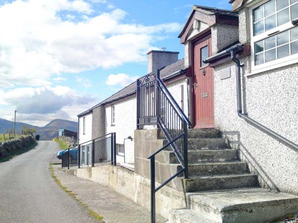 Glan Y Gors Llanberis Gallt Y Foel Self Catering Holiday Cottage