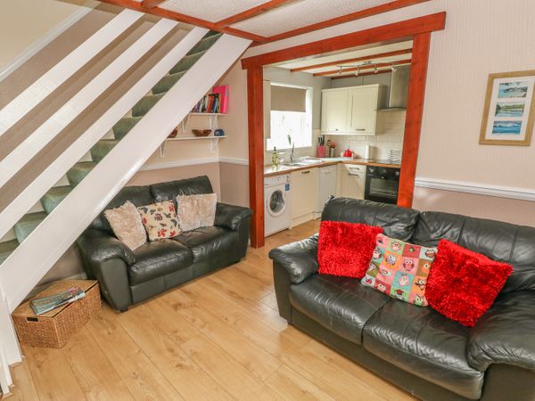 Cartwrights Cottage Tenby St Florence Self Catering Holiday