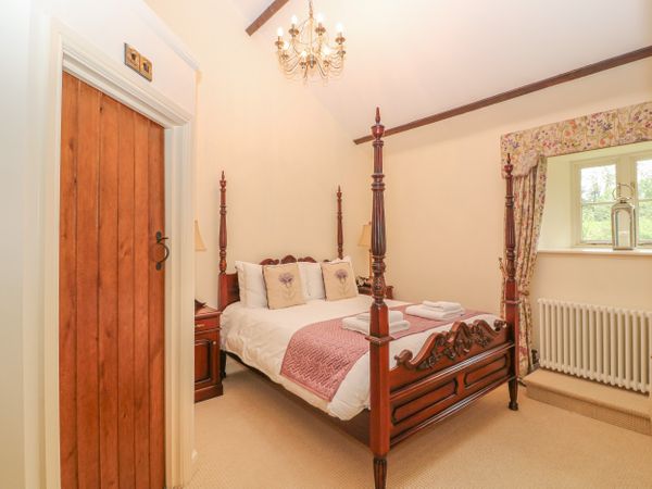 The Tack Room Cottage Ashover Hilltop Peak District Self