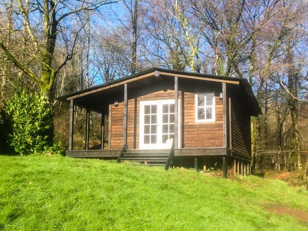 Lakeside Cabin Sheldon Slade Devon Self Catering Holiday