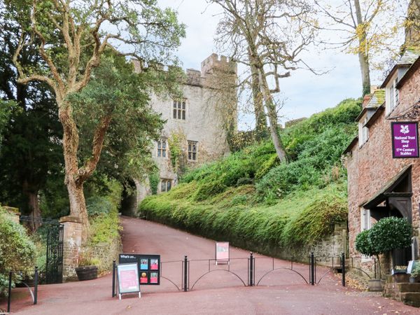 3 Old Police Station Dunster Dorset And Somerset Self