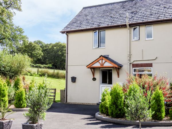 Red Kite Cottage Howey Crossway Self Catering Holiday Cottage