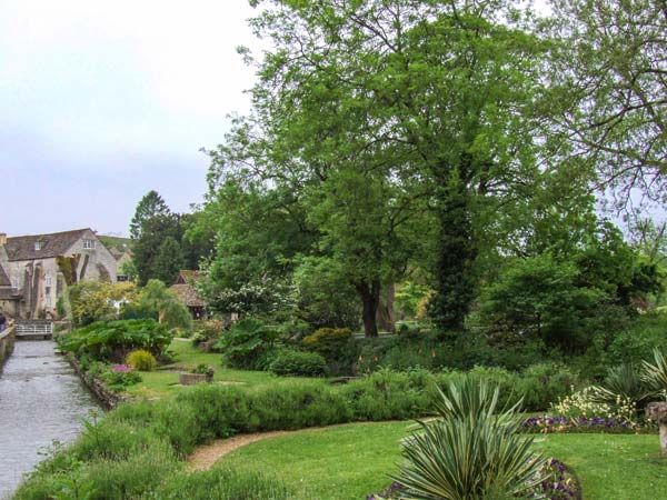 The Retreat Bibury Self Catering Holiday Cottage