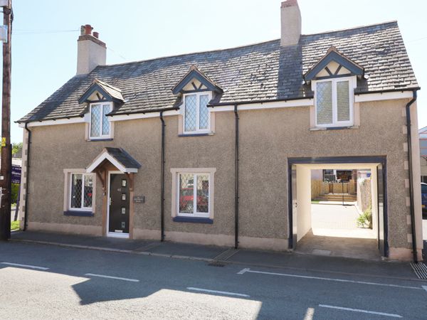 The Old Nags Head Ruthin Llanfwrog Self Catering Holiday Cottage