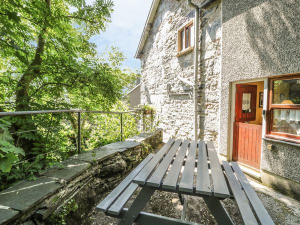2 Waterloo Cottage Blaenau Ffestiniog Bethania Self Catering