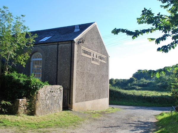 Thorne Chapel Pembroke Loveston Self Catering Holiday Cottage