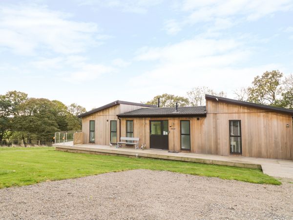 Number 10 Lime Lodge Billingsley Self Catering Holiday Cottage