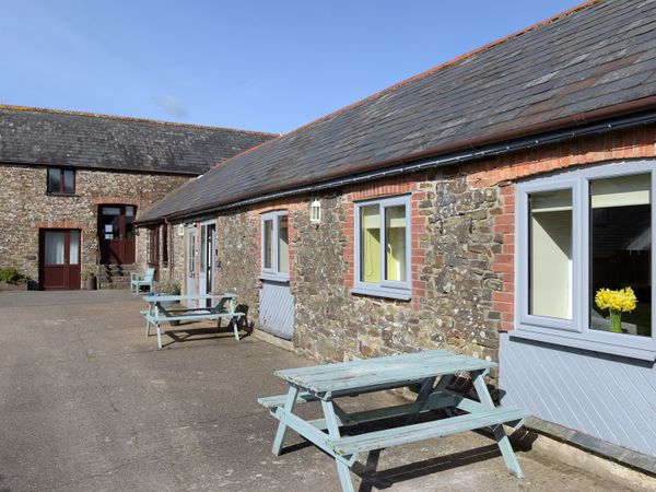 Linhay Bude Bush Cornwall Self Catering Holiday Cottage