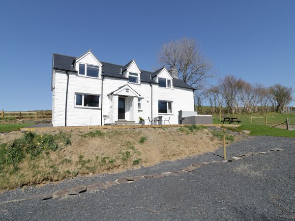 Bryndan Machynlleth Melinbyrhedyn Self Catering Holiday Cottage