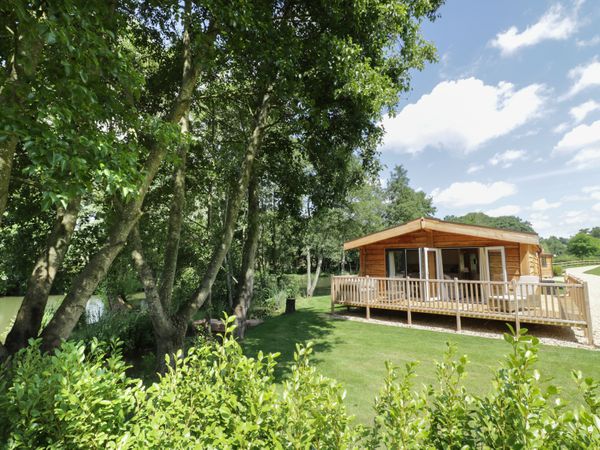 Skylark Ross On Wye Self Catering Holiday Cottage