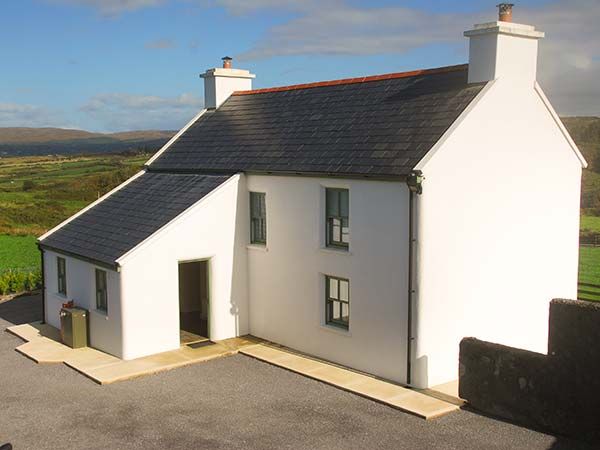 Providing free WiFi, Niblick is located in Bantry. Among the various facilities Check-in date. Check-in date. Check-in Whats nearby *. Glengarriff Golf Club. Bed and Breakfast Niblick, Bantry, Ireland - potteriespowertransmission.co.uk