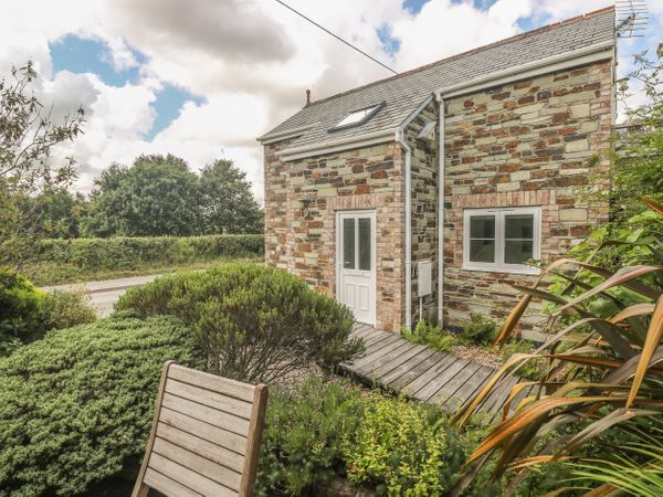 Wits End Nanstallon Threewaters Cornwall Self Catering