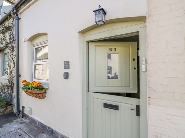 Bumble Cottage Winchcombe Self Catering Holiday Cottage
