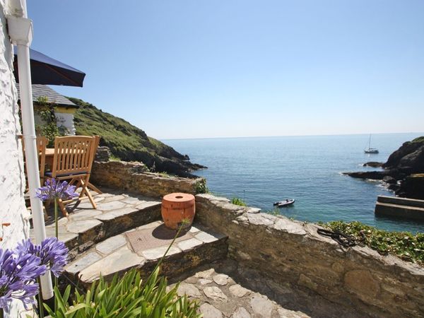 Kerbenetty Harbour Cottage Portloe Cornwall Self Catering