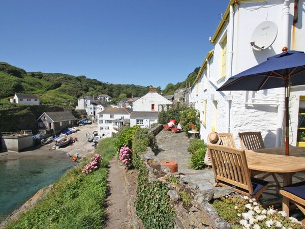 Kerbenetty Harbour Cottage Portloe Cornwall Self Catering