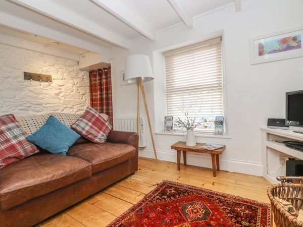 Fisherman S Cottage Porthleven Cornwall Self Catering